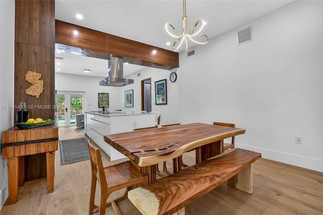 1109 Almeria Avenue, Coral Gables, FL 33134