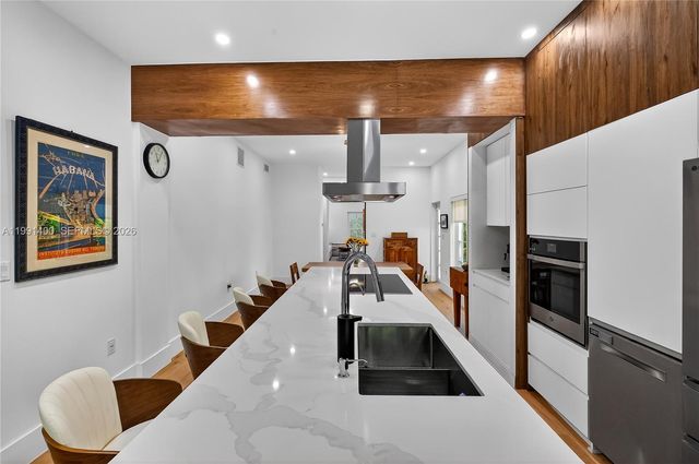 1109 Almeria Avenue, Coral Gables, FL 33134