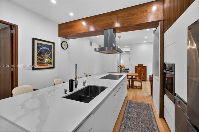 1109 Almeria Avenue, Coral Gables, FL 33134