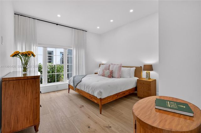 1109 Almeria Avenue, Coral Gables, FL 33134