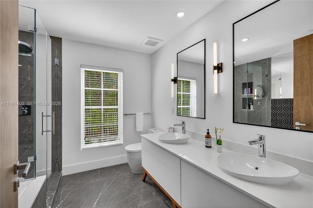 1109 Almeria Avenue, Coral Gables, FL 33134
