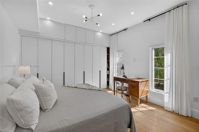 1109 Almeria Avenue, Coral Gables, FL 33134