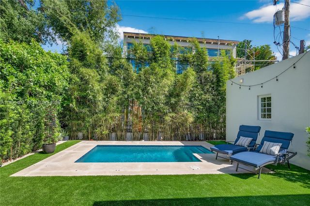 1109 Almeria Avenue, Coral Gables, FL 33134