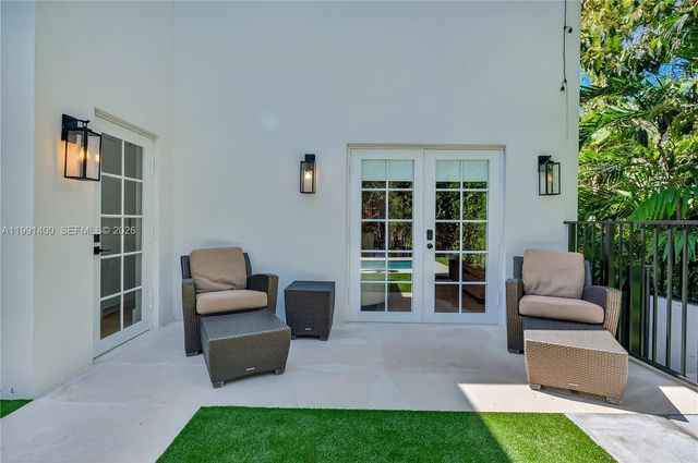 1109 Almeria Avenue, Coral Gables, FL 33134