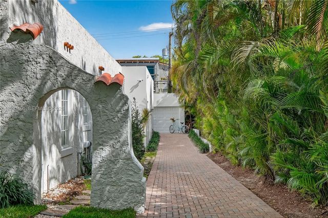 1109 Almeria Avenue, Coral Gables, FL 33134