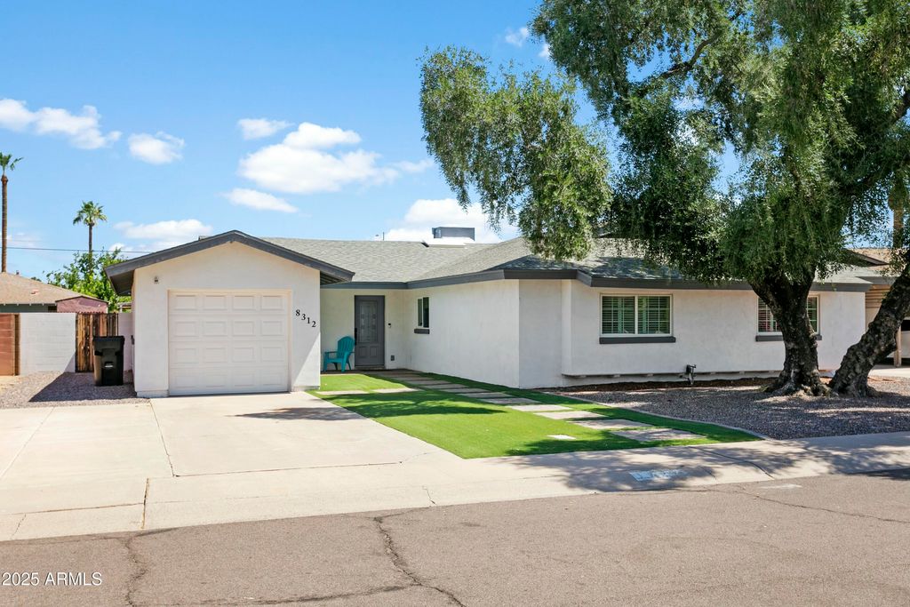 8312 E MACKENZIE Drive, Scottsdale, AZ 85251 — photo 2