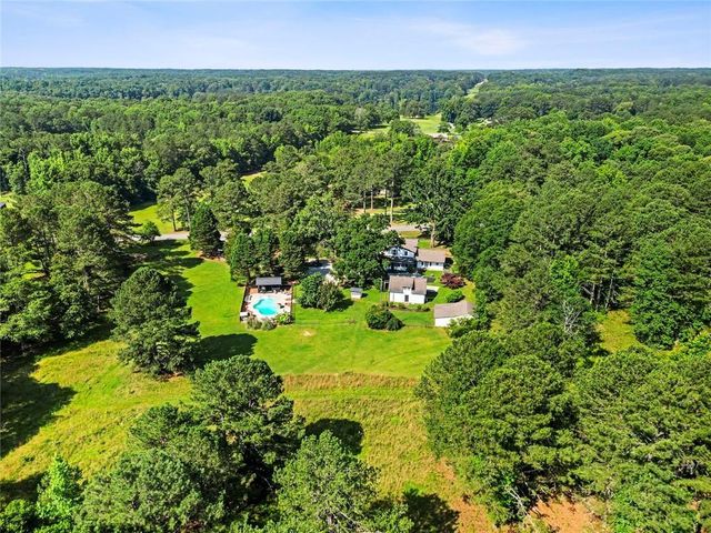 813 Sandy Creek Road, Fayetteville, GA 30214