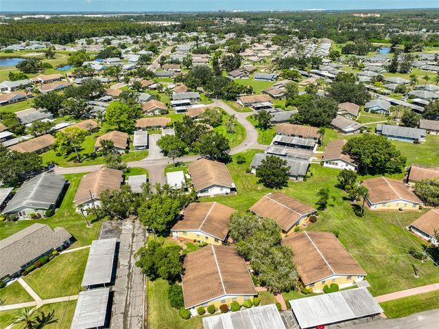 401 DORCHESTER PL 69, Sun City Center, FL 33573