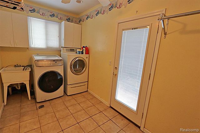 14158 Hubbard Street, Livonia, MI 48154