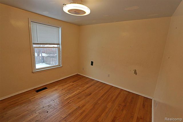 14158 Hubbard Street, Livonia, MI 48154