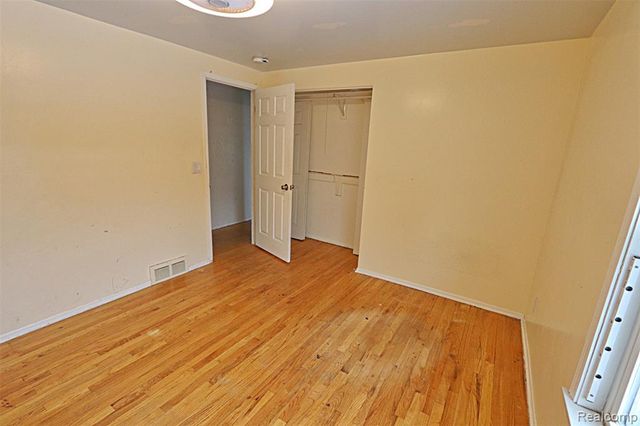 14158 Hubbard Street, Livonia, MI 48154