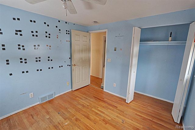 14158 Hubbard Street, Livonia, MI 48154