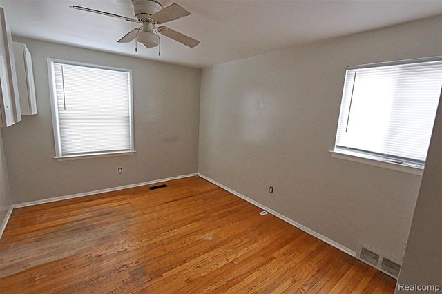 14158 Hubbard Street, Livonia, MI 48154