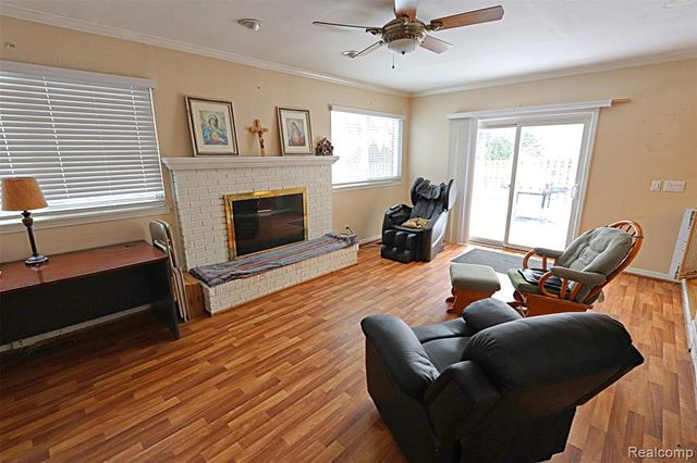 14158 Hubbard Street, Livonia, MI 48154