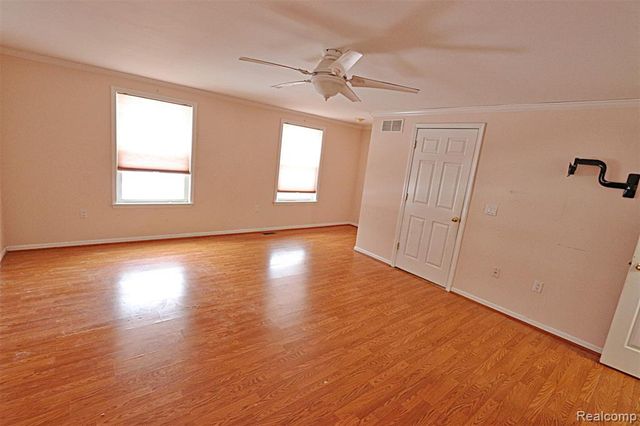 14158 Hubbard Street, Livonia, MI 48154