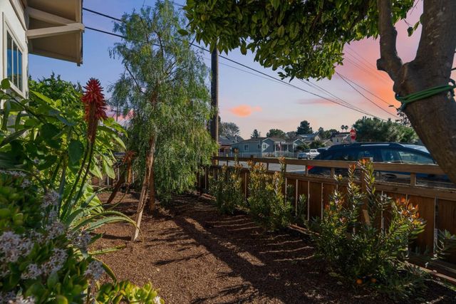 133 Washburn Avenue, Santa Cruz, CA 95060