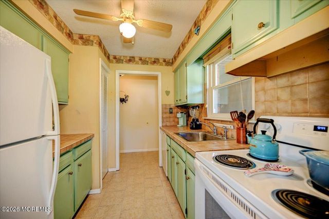 510 Laurel Brook Drive A, Brick, NJ 08724