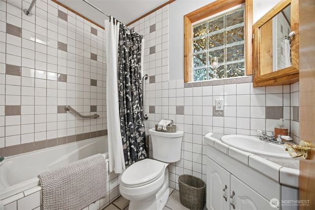 49487 Concrete Sauk Valley Rd, Concrete, WA 98237