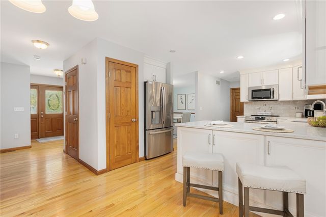 86 Wickham Road, North Kingstown, RI 02852