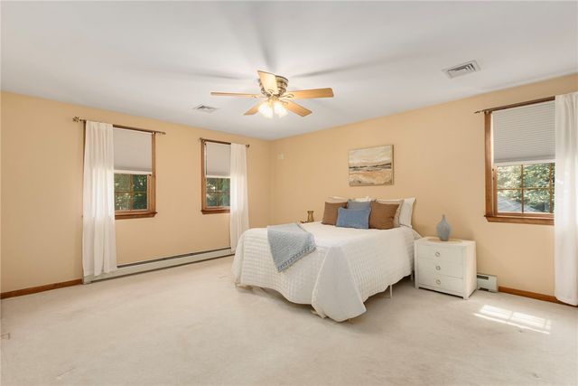 86 Wickham Road, North Kingstown, RI 02852