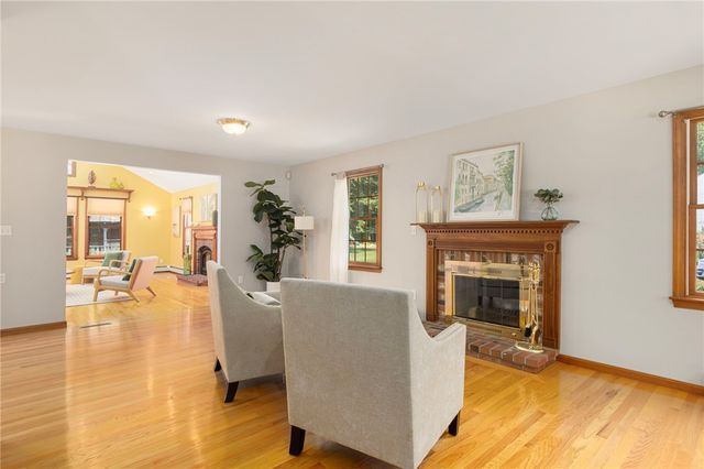 86 Wickham Road, North Kingstown, RI 02852