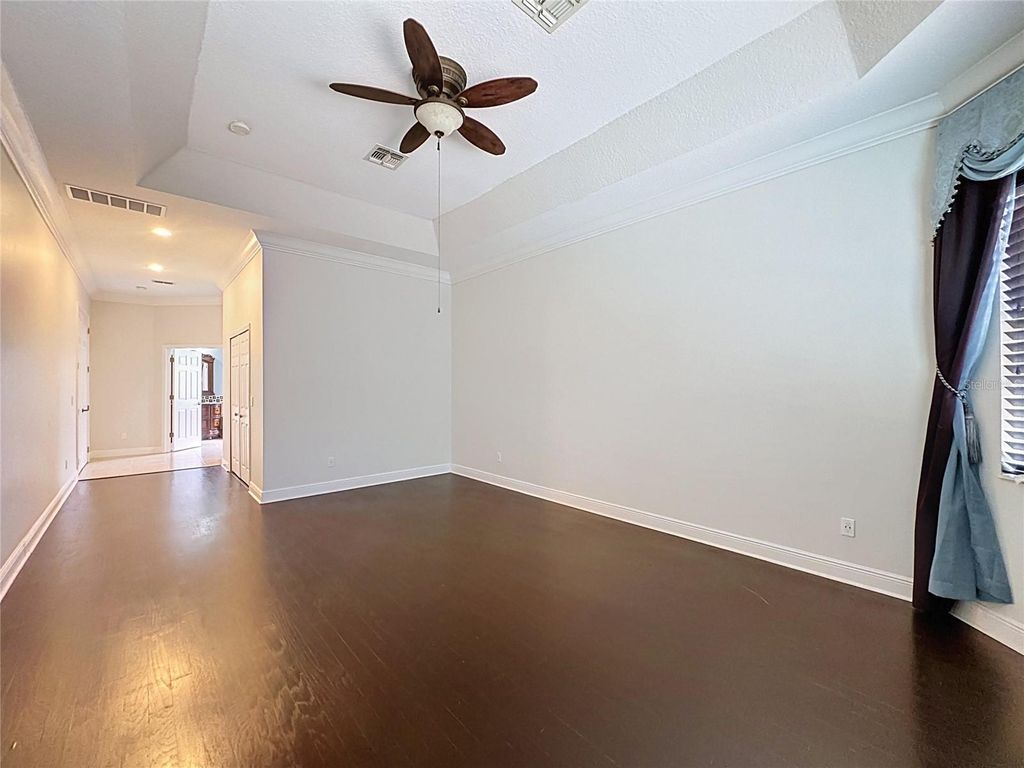 Image 21 of property listing at 2705 KNIGHTSBRIDGE ROAD, Clermont, FL 34711