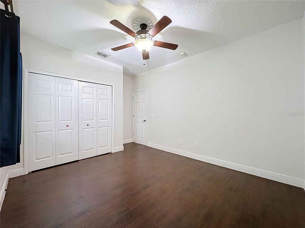 Image 31 of property listing at 2705 KNIGHTSBRIDGE ROAD, Clermont, FL 34711