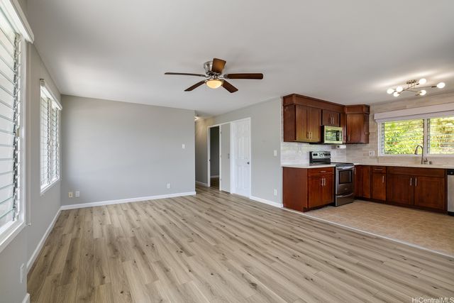 2182 Makanani Drive, Honolulu, HI 96817