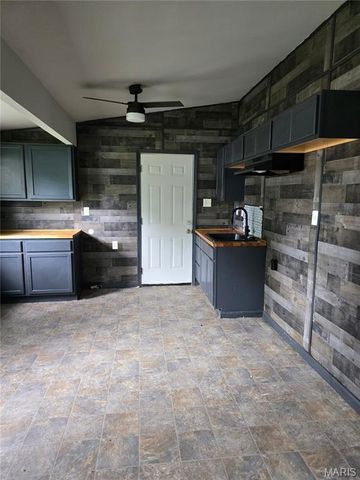 1301 Saint Zita Lane, Cahokia, IL 62206
