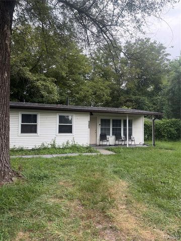 1301 Saint Zita Lane, Cahokia, IL 62206
