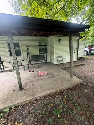 1301 Saint Zita Lane, Cahokia, IL 62206