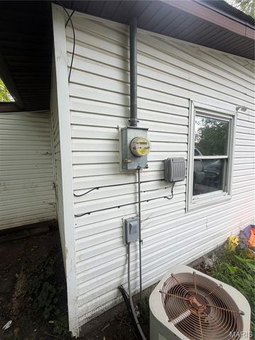 1301 Saint Zita Lane, Cahokia, IL 62206