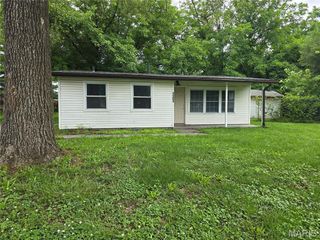 1301 Saint Zita Lane, Cahokia, IL 62206