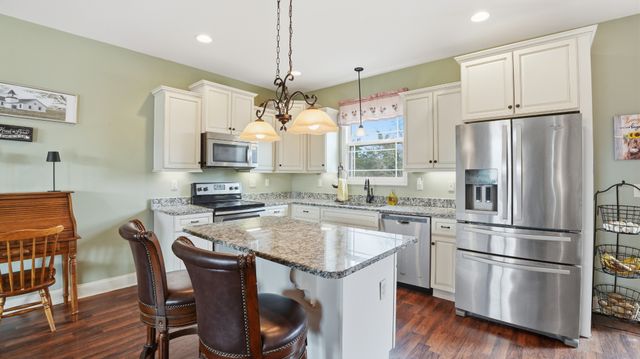 713 Washington Dr, Lebanon, TN 37087