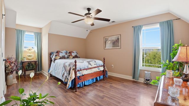 713 Washington Dr, Lebanon, TN 37087