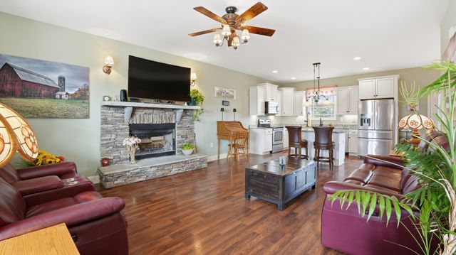 713 Washington Dr, Lebanon, TN 37087