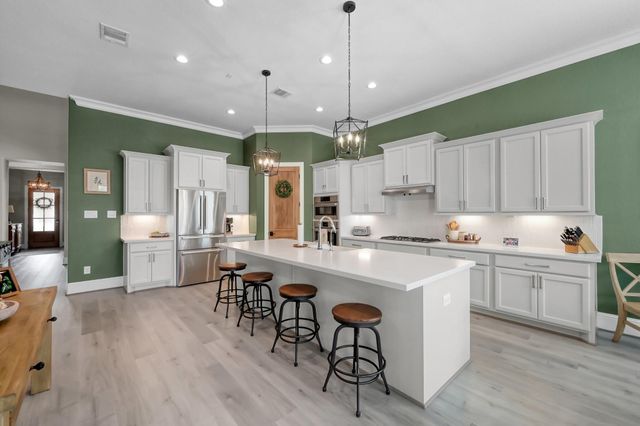 136 Sanderling Lane, Montgomery, TX 77316