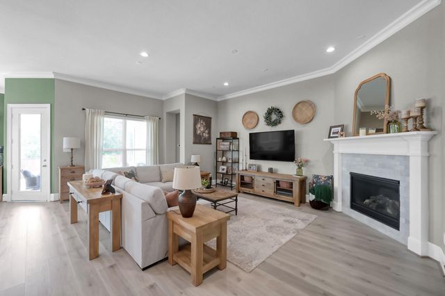 136 Sanderling Lane, Montgomery, TX 77316