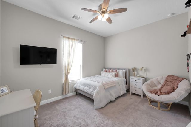 136 Sanderling Lane, Montgomery, TX 77316