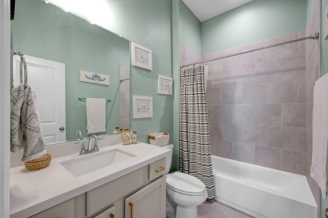 136 Sanderling Lane, Montgomery, TX 77316