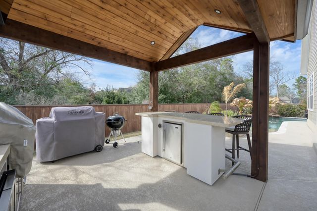 136 Sanderling Lane, Montgomery, TX 77316