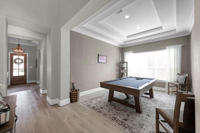 136 Sanderling Lane, Montgomery, TX 77316