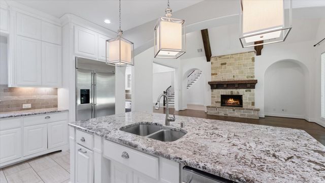 171 Del Monte Pines Drive, Montgomery, TX 77316