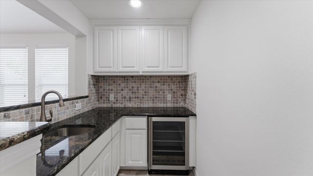 171 Del Monte Pines Drive, Montgomery, TX 77316