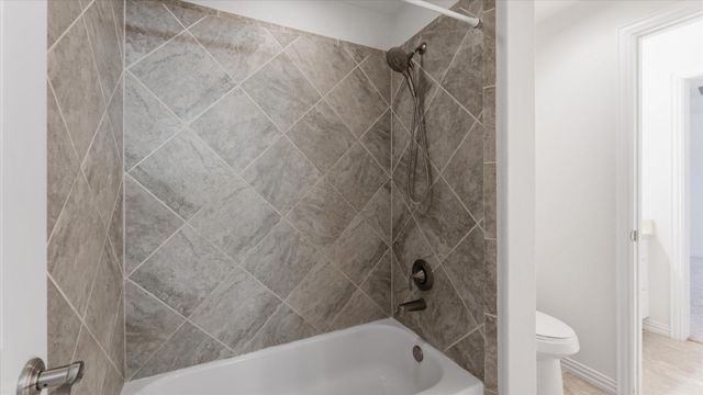 171 Del Monte Pines Drive, Montgomery, TX 77316
