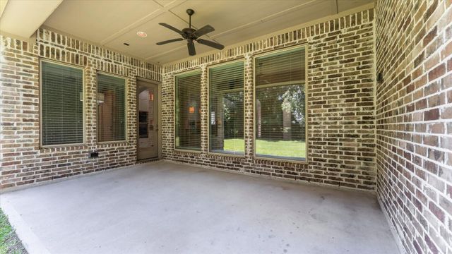171 Del Monte Pines Drive, Montgomery, TX 77316