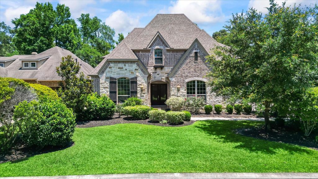 171 Del Monte Pines Drive, Montgomery, TX 77316