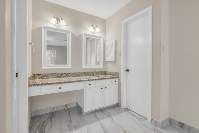 7431 Ridgeberry Drive, Houston, TX 77095
