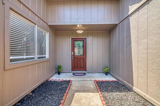 7431 Ridgeberry Drive, Houston, TX 77095