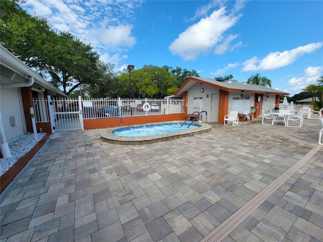 11203 PEMBRIDGE COURT 1, Port Richey, FL 34668